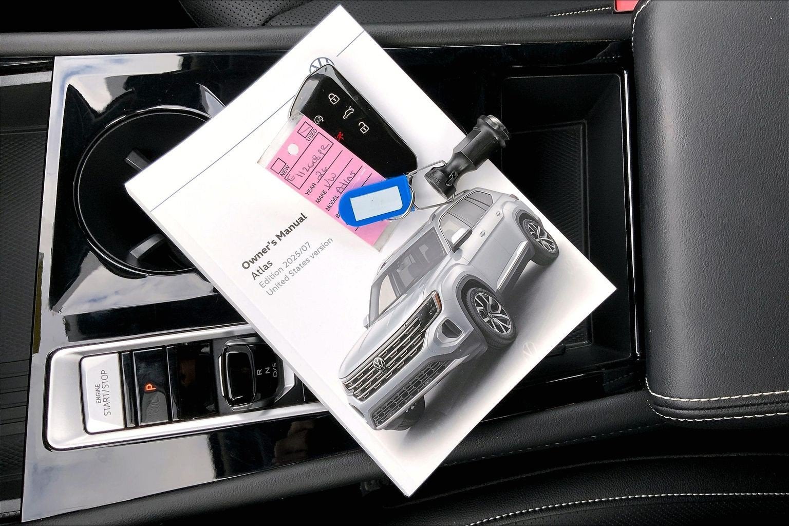 2026 Volkswagen Atlas 2.0T SE w/Technology