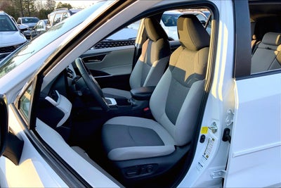 2022 Toyota RAV4 Hybrid XLE