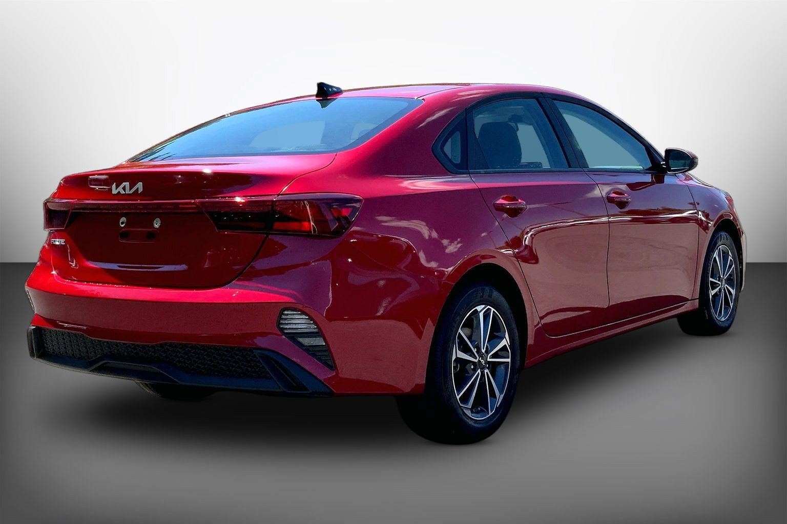 2024 Kia Forte LXS - Photo 14