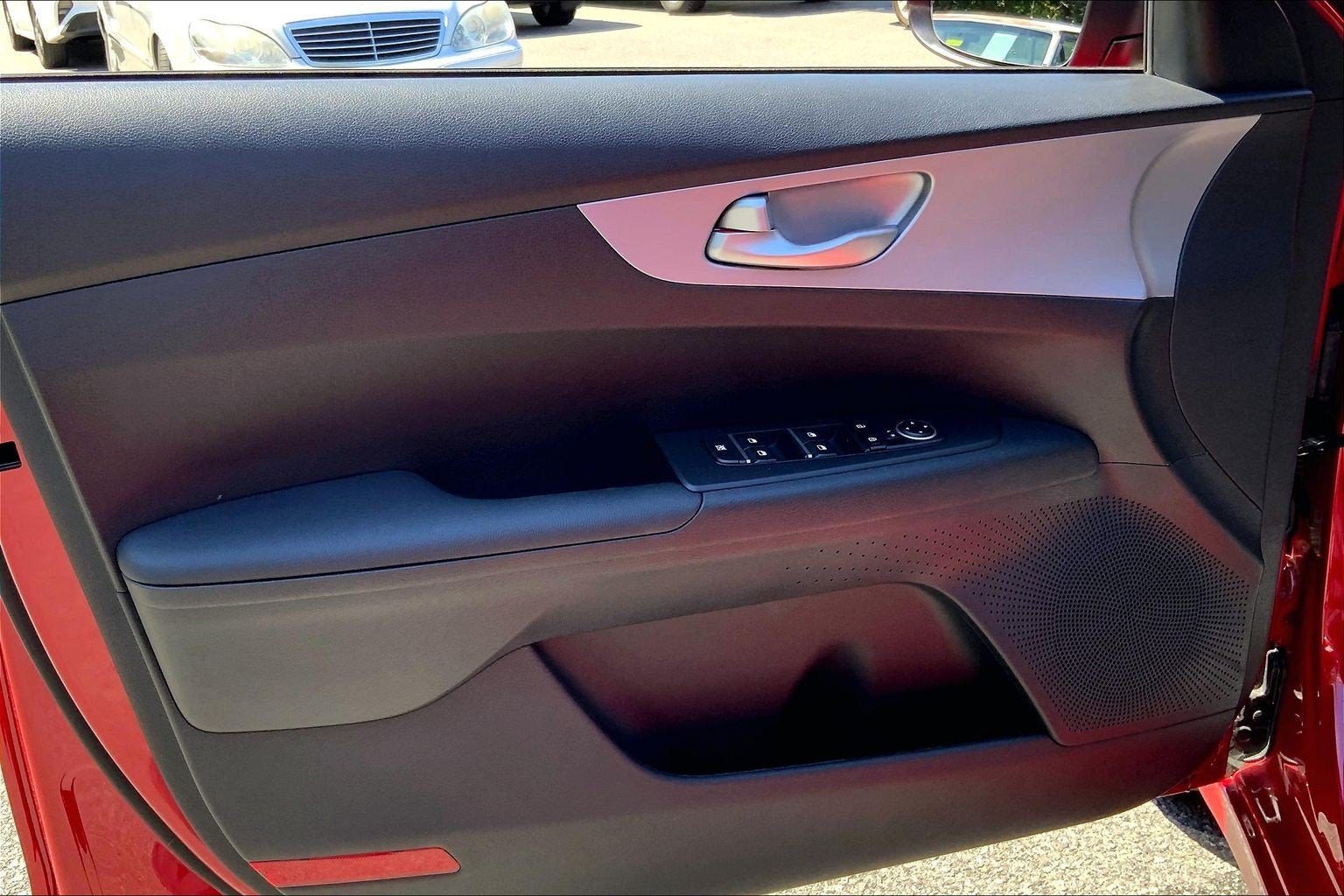 2024 Kia Forte LXS - Photo 24