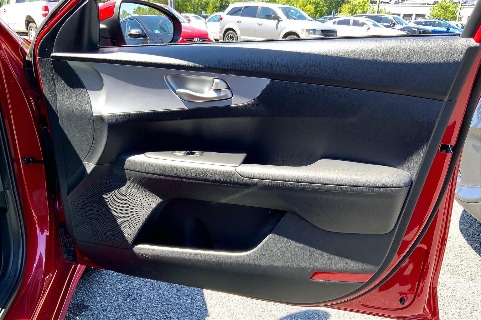 2024 Kia Forte LXS - Photo 25
