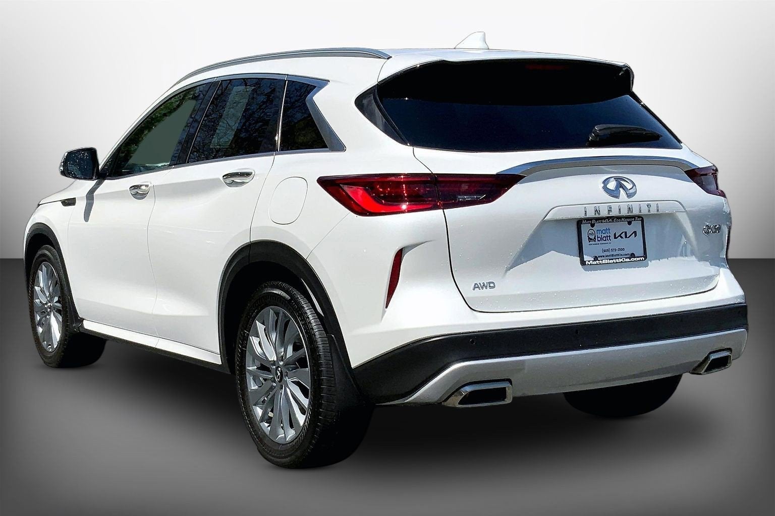 2023 INFINITI QX50 LUXE