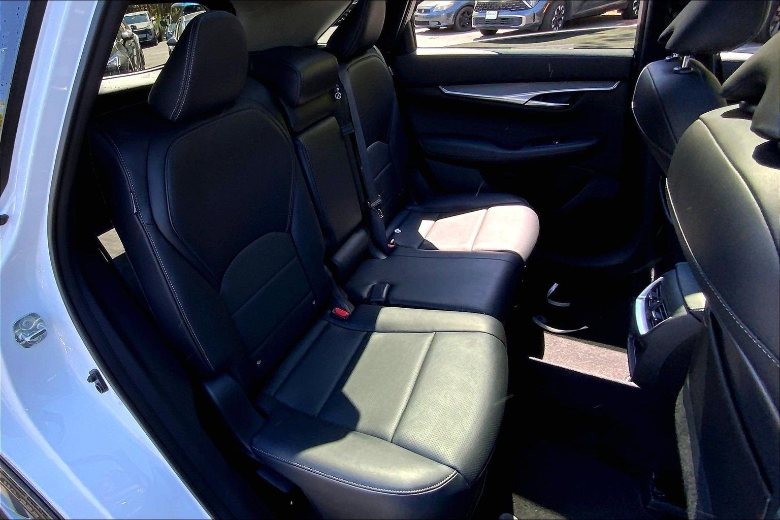 2023 INFINITI QX50 LUXE