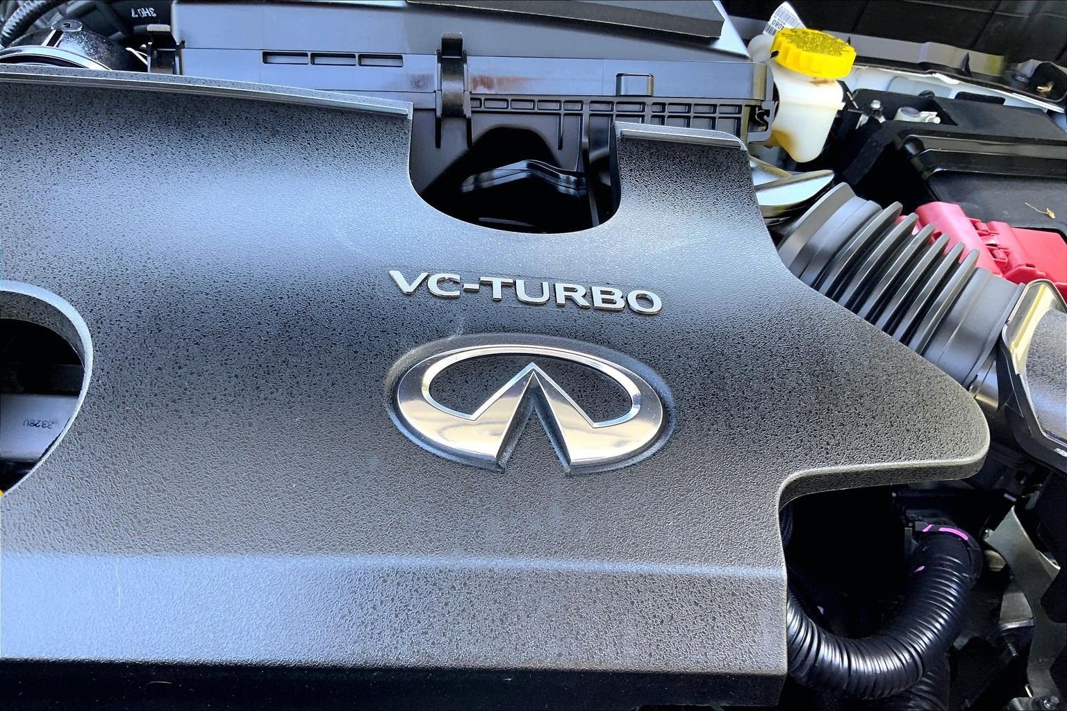2023 INFINITI QX50 LUXE