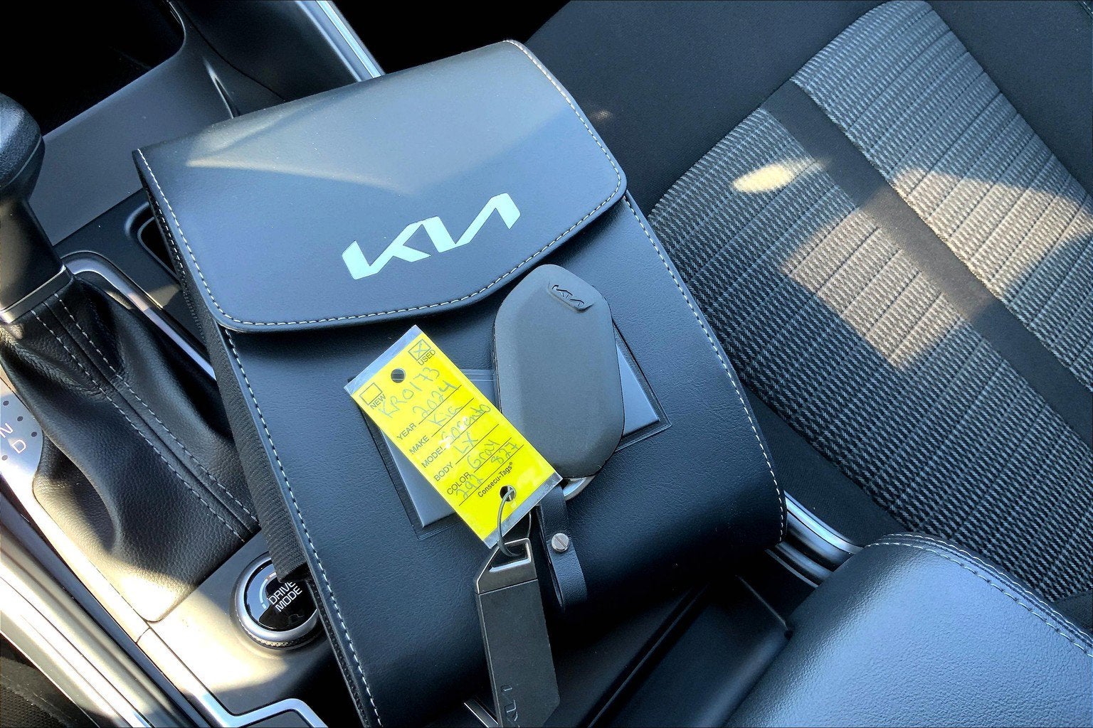 2024 Kia Sorento LX