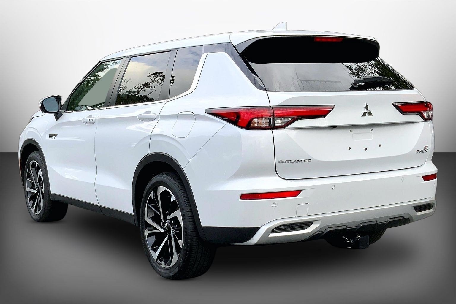 2025 Mitsubishi Outlander Plug-In Hybrid SE PHEV