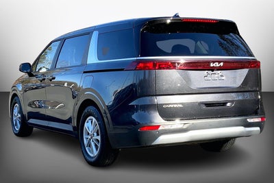 2024 Kia Carnival LX