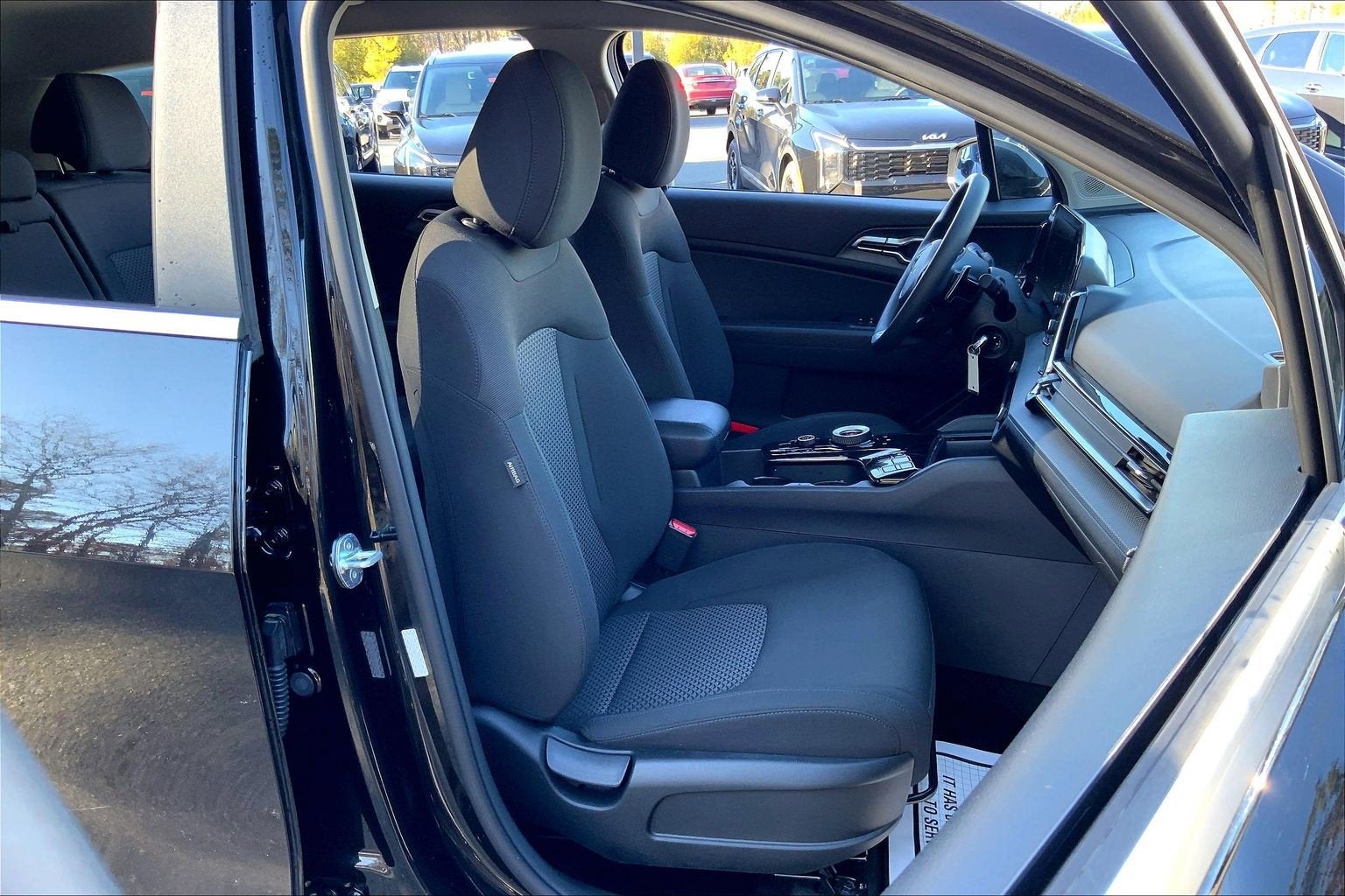 2023 Kia Sportage Hybrid LX