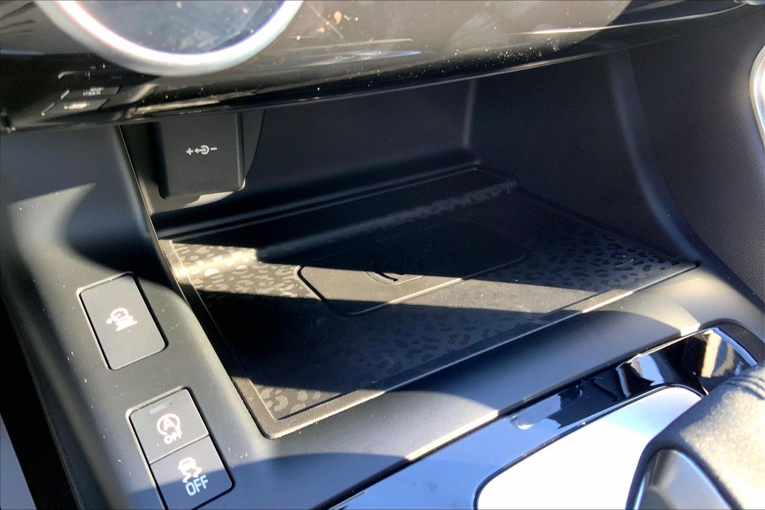 2024 Jaguar E-PACE R-Dynamic SE