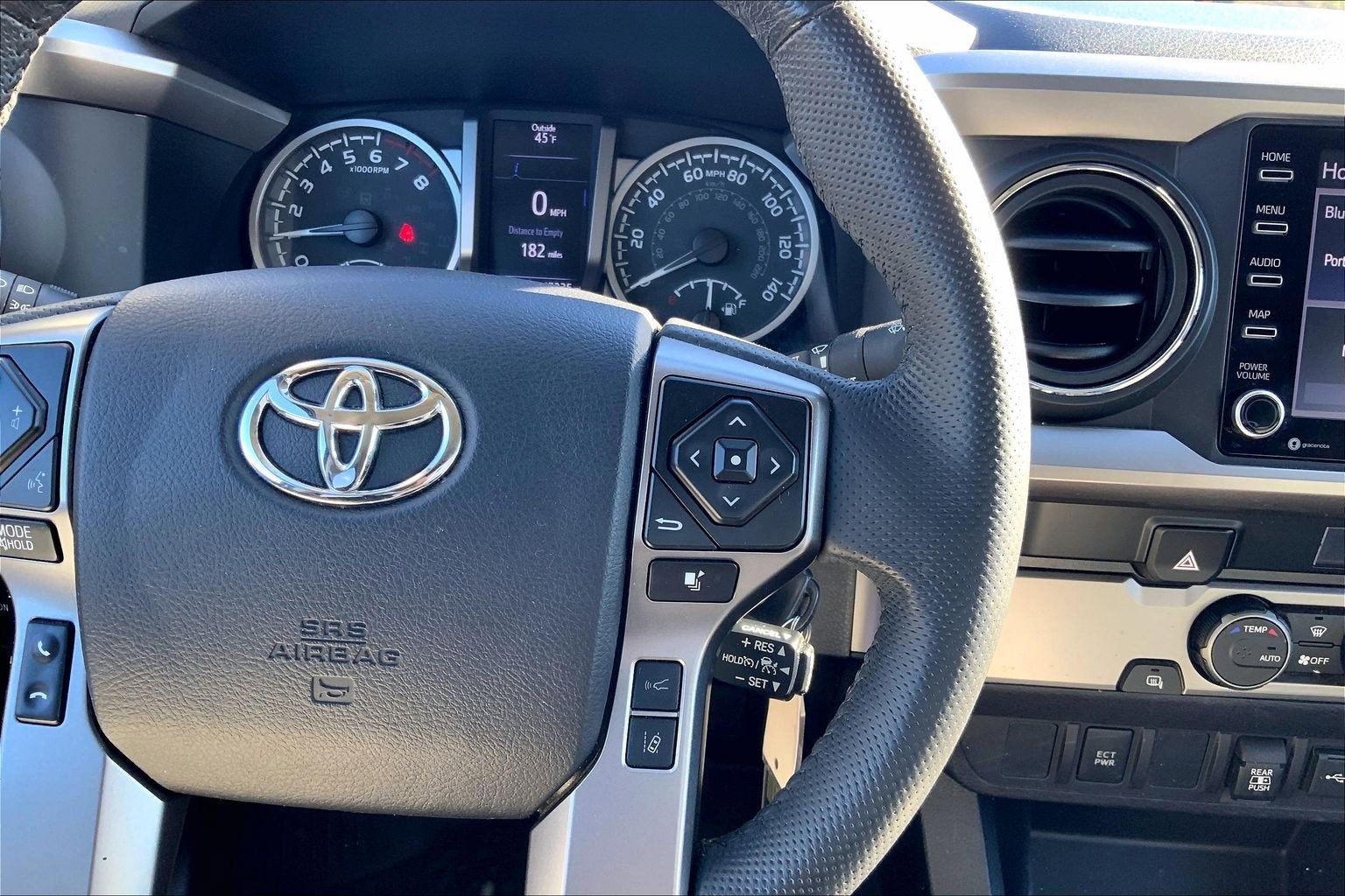 2022 Toyota Tacoma 2WD SR5