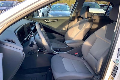 2025 Kia Niro LX