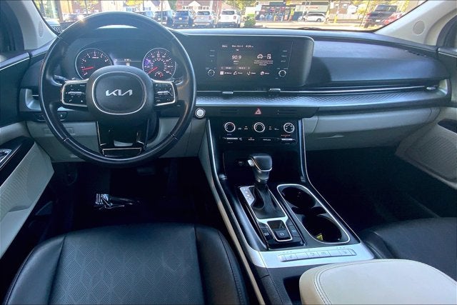 2024 Kia Carnival LX