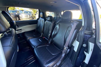 2024 Kia Carnival LX