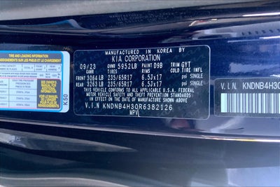 2024 Kia Carnival LX