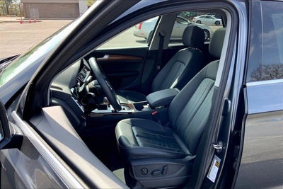 2023 Audi Q5 S line Premium